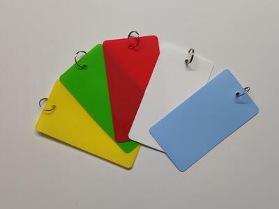 Jelölőcímke műanyag, karikával (több színben) 65x115x1,0mm (100 db) - Tömítésgyár Webshop