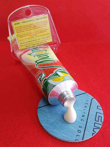 Tubuskinyomó tubusprés